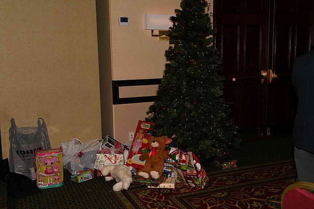 PCLI-HolidayParty-12-2-16-9970-DDeRosaPhoto