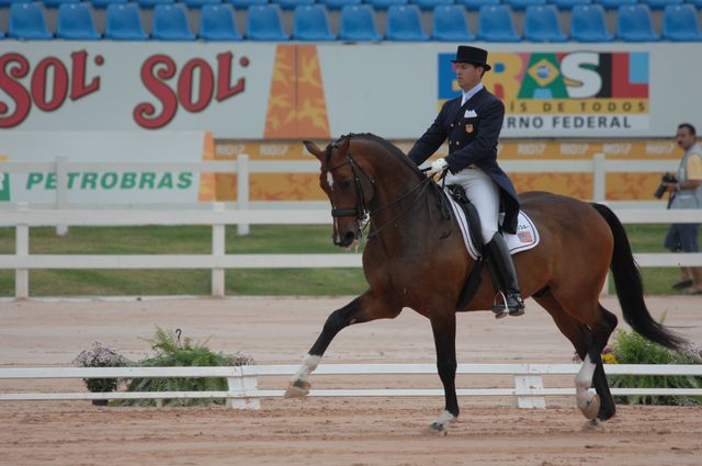 700-ChristopherHickey-Regent-USA-PanAmRio-7-16-06-DeRosaPhoto.jpg