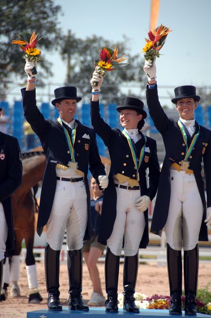 626-CaRidingMagazine-PanAmRio-Hickey-Poulin-Sammis-7-15-07-DeRosaPhoto