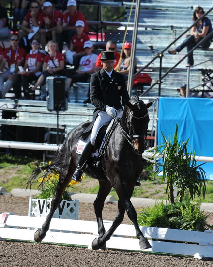 PanAmGames-MX-10-16-11-5911-SteffenPeters-WeltonsMagic-DDeRosaPhoto.JPG