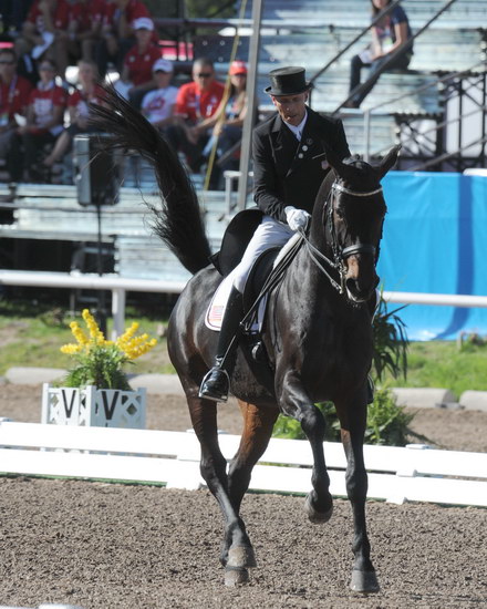 PanAmGames-MX-10-16-11-6018-SteffenPeters-WeltonsMagic-DDeRosaPhoto.JPG