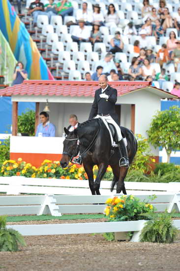 PanAmGames-MX-10-19-11-7773-DRE-IND-SteffenPeters-WeltinosMagic-USA-DDeRosaPhoto.JPG