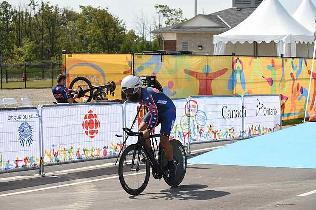 PARA-Cycling-8-13-15-9339-JosephBerenyi-Silver-DDeRosaPhoto