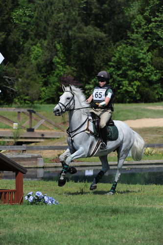 So8ths-5-5-12-XCDay-2513-KaylinMedlin-Watch-Me-Now-DDeRosaPhoto