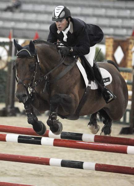 304-TriompheDeMuze-JonathanMcCrea-Kentucky-HagyardGP-5-15-08-PS-DeRosaPhoto