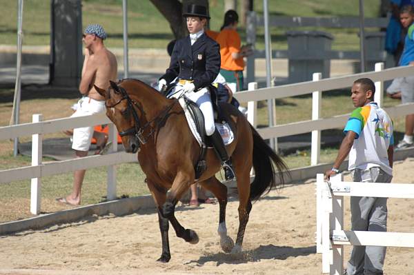 404-MaraDean-NickiHenley-PanAmRio-7-20-07-DeRosaPhoto