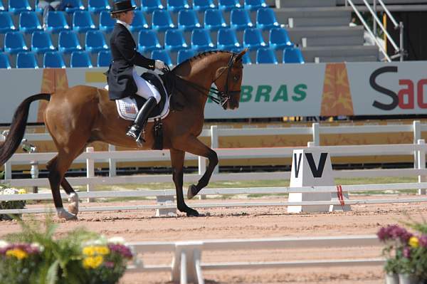 422-MaraDean-NickiHenley-PanAmRio-7-20-07-DeRosaPhoto