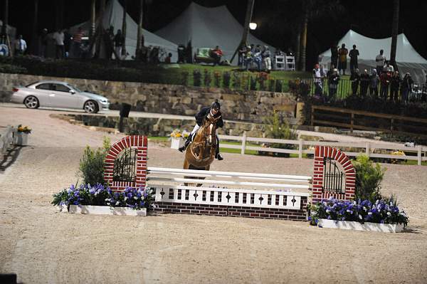 AHJF-2-14-09-HtrClassic-470-Arabella-PeterPletcher-DDeRosaPhoto