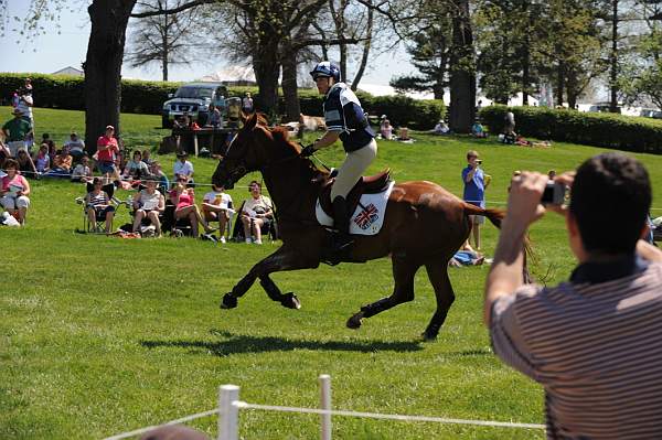 Rolex-4-26-09-1314-WoodfallsInigoJones-LucyWiegersma-GBR-DeRosaPhoto