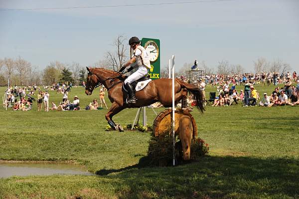 Rolex-4-26-09-1335-TheGhostofHamish-PeterThomsen-GER-DeRosaPhoto