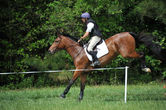 So8ths-5-4-12-Clinic-2365-TremaineCooper-Arnold-DDeRosaPhoto