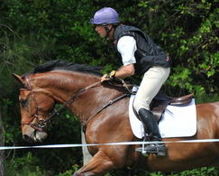 So8ths-5-4-12-Clinic-2368-TremaineCooper-Arnold-DDeRosaPhoto