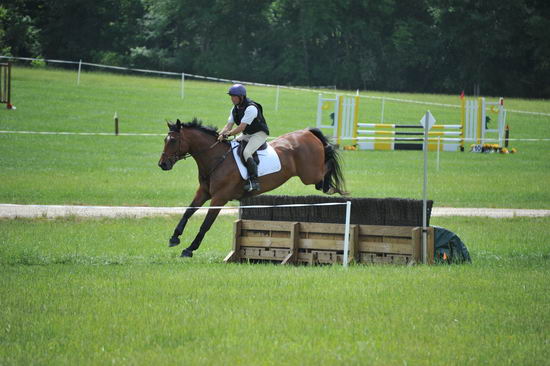 So8ths-5-4-12-Clinic-2389-TremaineCooper-Arnold-DDeRosaPhoto