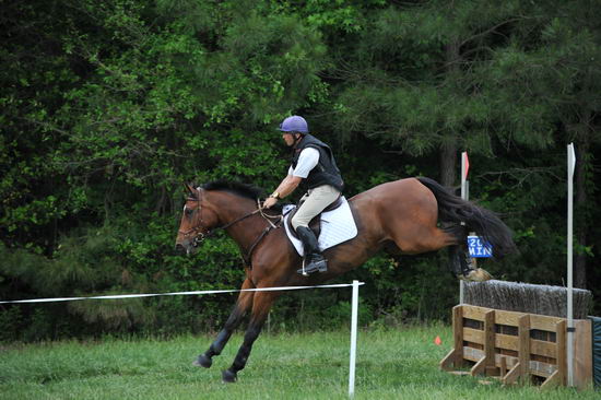 So8ths-5-4-12-Clinic-2522-TremaineCooper-Arnold-DDeRosaPhoto