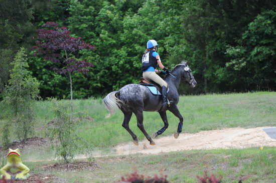 So8ths-5-5-12-XCDay-3591-GigiJoseph-GoneWithTheWin-DDeRosaPhoto