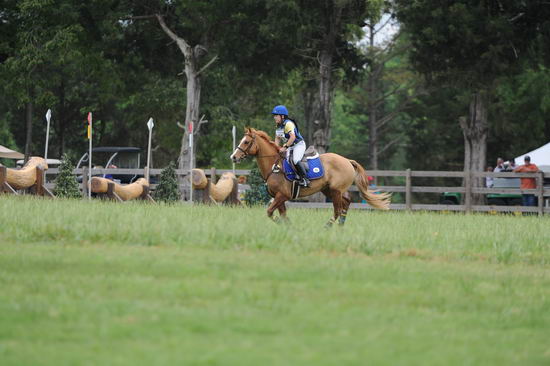 So8ths-5-5-12-XCDay-3745-SarahZimmer-MardiGras-DDeRosaPhoto