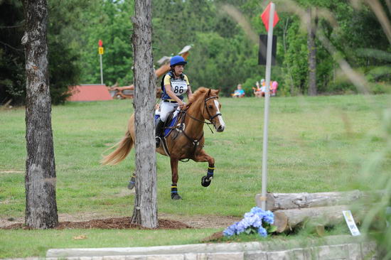 So8ths-5-5-12-XCDay-3767-SarahZimmer-MardiGras-DDeRosaPhoto