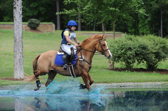 So8ths-5-5-12-XCDay-3775-SarahZimmer-MardiGras-DDeRosaPhoto