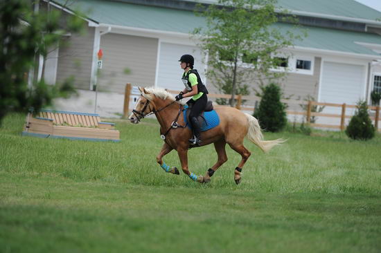 So8ths-5-5-12-XCDay-3842-JamieMiess-InTheZone-DDeRosaPhoto