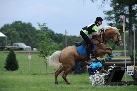 So8ths-5-5-12-XCDay-3875-JamieMiess-InTheZone-DDeRosaPhoto