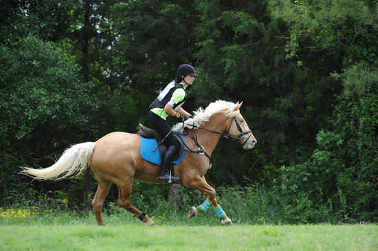 So8ths-5-5-12-XCDay-3883-JamieMiess-InTheZone-DDeRosaPhoto