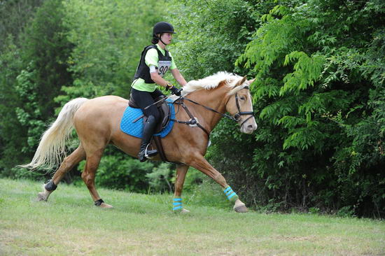 So8ths-5-5-12-XCDay-3888-JamieMiess-InTheZone-DDeRosaPhoto