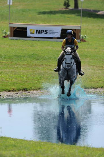 So8ths-5-5-12-XCDay-2976-MicheleLobsinger-GlenlarasPride-DDeRosaPhoto