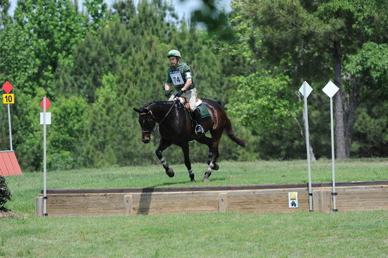 So8ths-5-5-12-XCDay-3064-JamesBaker-Wings-DDeRosaPhoto