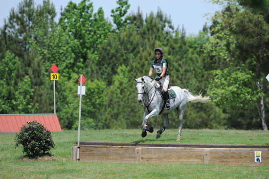 So8ths-5-5-12-XCDay-3134-ElizabethGoldstein-DaddysHatTrick-DDeRosaPhoto