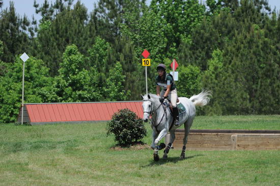 So8ths-5-5-12-XCDay-3139-ElizabethGoldstein-DaddysHatTrick-DDeRosaPhoto