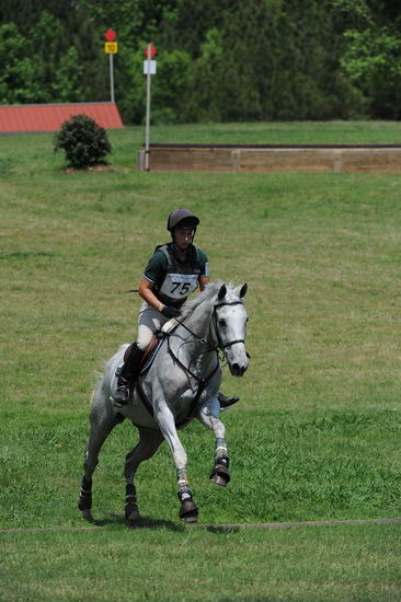 So8ths-5-5-12-XCDay-3149-ElizabethGoldstein-DaddysHatTrick-DDeRosaPhoto