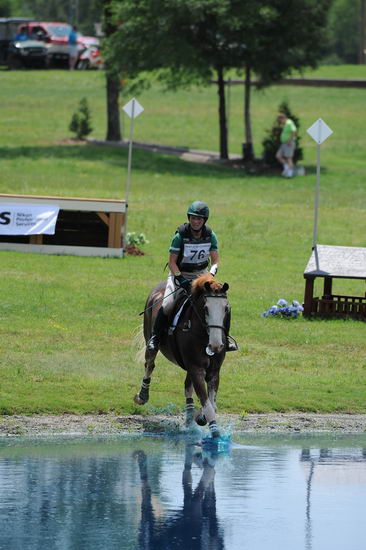 So8ths-5-5-12-XCDay-3182-BrianaTimmerman-ASplashofHenry-DDeRosaPhoto