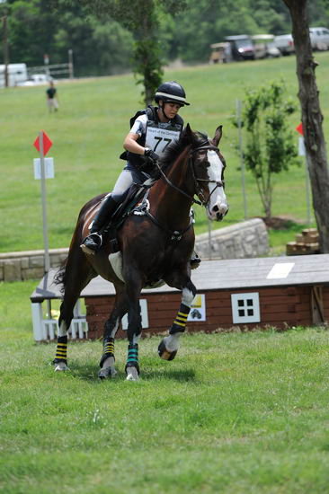 So8ths-5-5-12-XCDay-3256-KindellBillingsley-Keeneland-DDeRosaPhoto