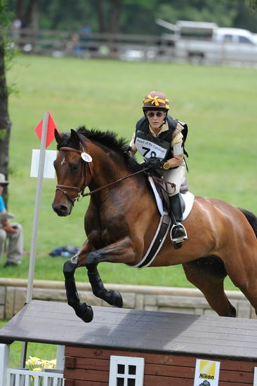 So8ths-5-5-12-XCDay-3351-BeckyBrown-TotallyBroke-DDeRosaPhoto