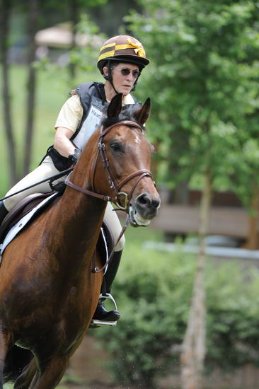 So8ths-5-5-12-XCDay-3357-BeckyBrown-TotallyBroke-DDeRosaPhoto