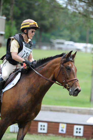 So8ths-5-5-12-XCDay-3358-BeckyBrown-TotallyBroke-DDeRosaPhoto