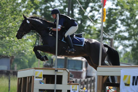 So8ths-5-5-12-XCDay-2246-LindsayStaianoWilliams-TriumphII-DDeRosaPhoto