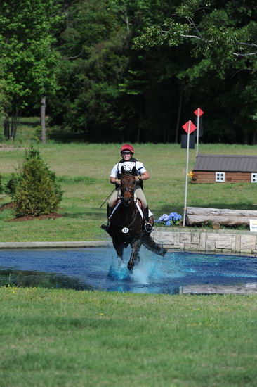 So8ths-5-5-12-XCDay-2418-BonnieMosser-Isbond-DDeRosaPhoto