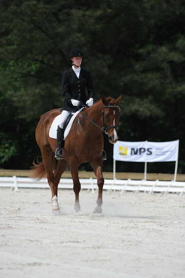 So8ths-5-4-12-Dressage-0886-KelseyBriggs-TheItalianJob-DDeRosaPhoto