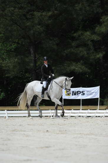 So8ths-5-4-12-Dressage-0896-ElliottBlackmon-TullyCrossPrescott-DDeRosaPhoto