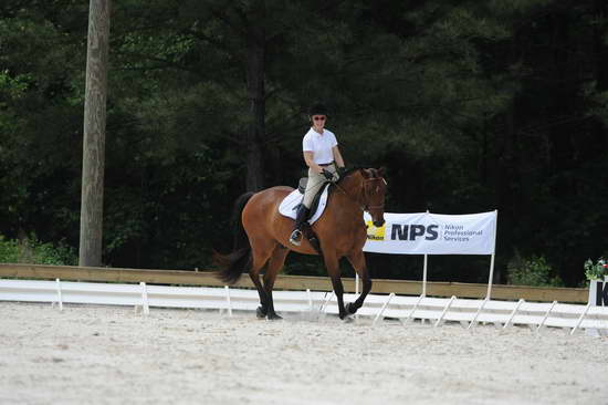 So8ths-5-4-12-Dressage-1090-BeckyBrown-TotallyBroke-DDeRosaPhoto