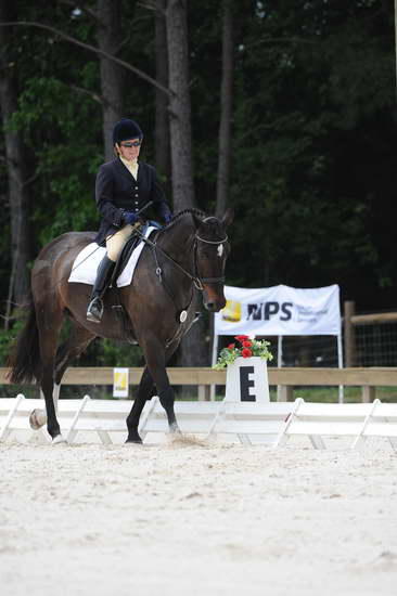 So8ths-5-4-12-Dressage-1134-SarahMorton-Womble-DDeRosaPhoto