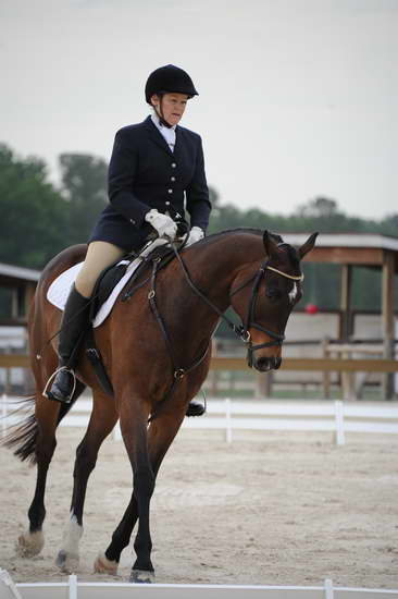 So8ths-5-4-12-Dressage-0343-CarolOgden-InRhythm-DDeRosaPhoto