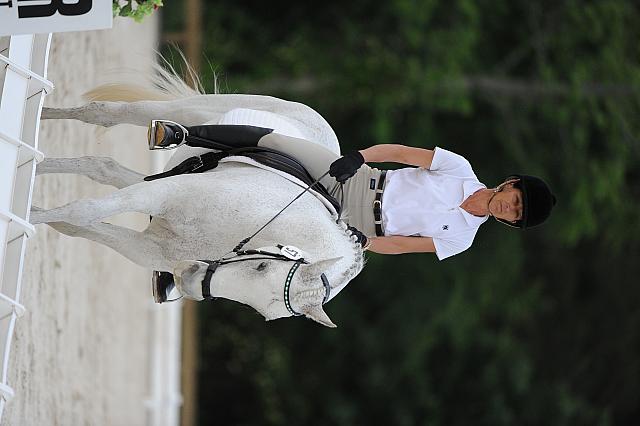 So8ths-5-4-12-Dressage-0541-CathyBlackmon-HideawaysSpecialDelivery-DDeRosaPhoto