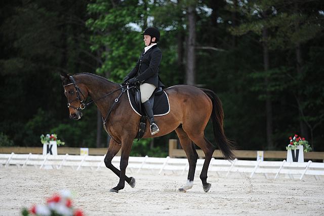 So8ths-5-4-12-Dressage-0639-GwenKriskie-Barney-DDeRosaPhoto