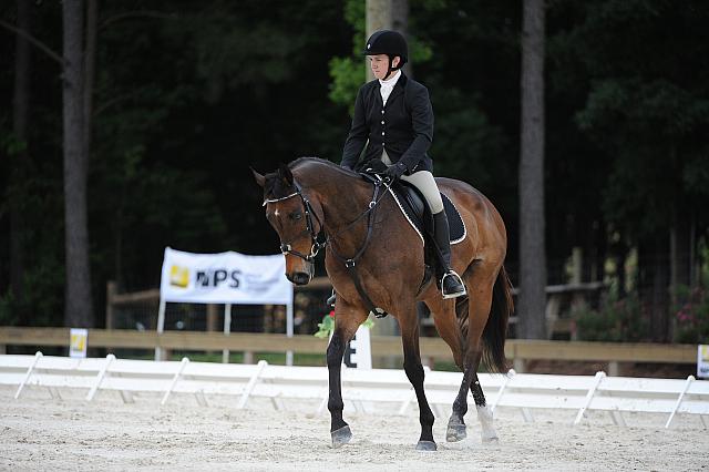 So8ths-5-4-12-Dressage-0646-GwenKriskie-Barney-DDeRosaPhoto