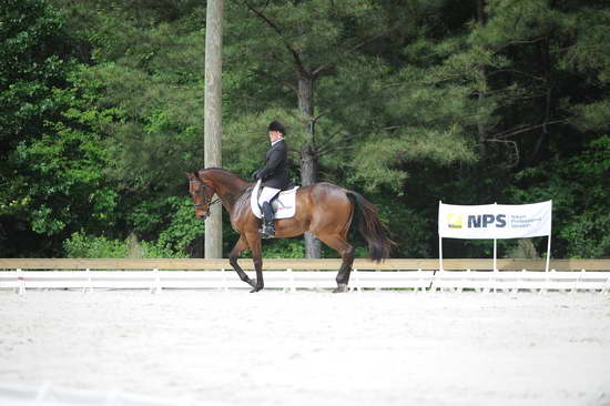 So8ths-5-4-12-Dressage-0712-BonnieMosser-Isbond-DDeRosaPhoto