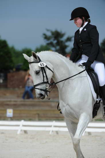 So8ths-5-4-12-Dressage-0770-KaylinMedlin-Watch-Me-Now-DDeRosaPhoto