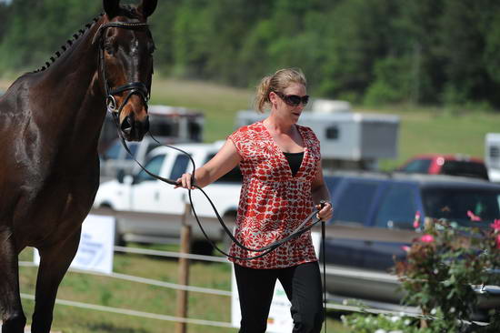 So8ths-5-3-12-1stJog-0212-LindsayStaianoWilliams-TriumphII-TR-DDeRosaPhoto