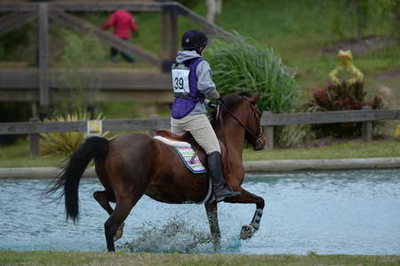 So8ths-5-4-13-XC-6944-SaraMiles-Misty'sRainDrop-DDeRosaPhoto